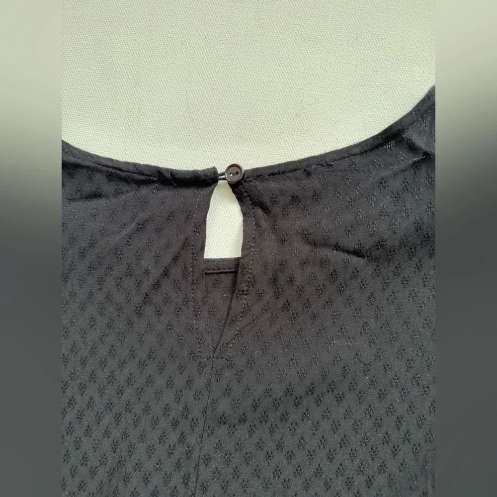 Suzy Shier - Long Sleeve Blouse - Black Pattern - Lightweight - Size: Large - Picture 6 of 9